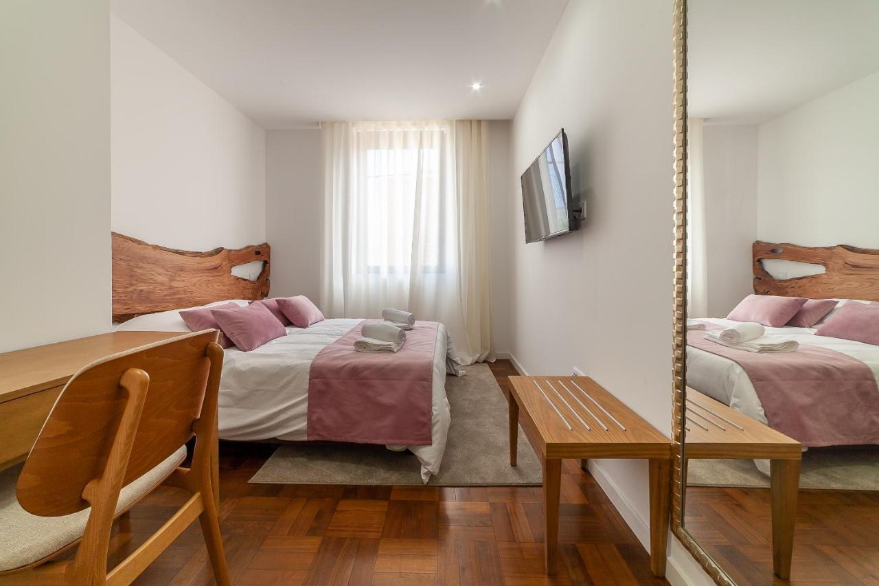 Up Tree Nature Rooms Aveiro Bagian luar foto